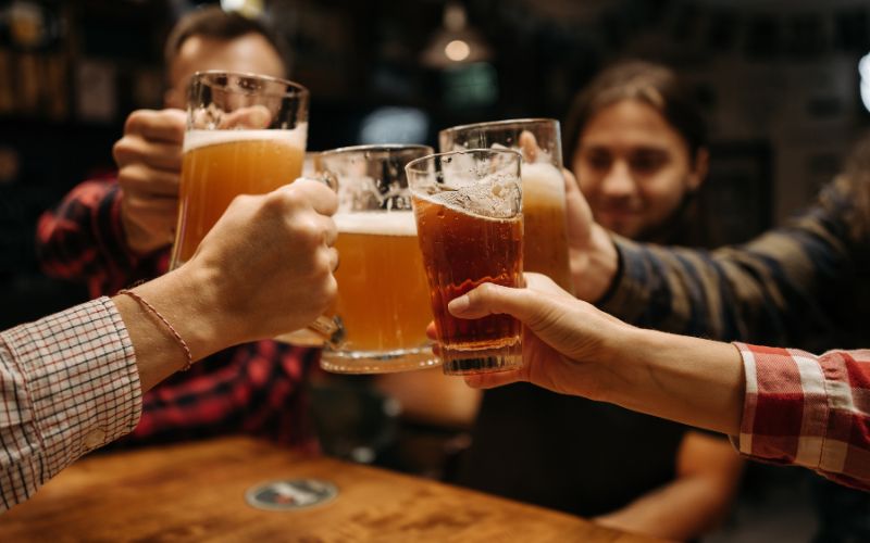 No Buzz Booze: The History and Science of Going Low- or No-Alcohol